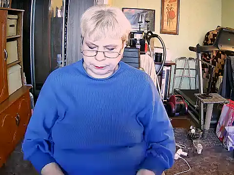 LOLA8888 online show from November 2, 2025, 1:05 pm