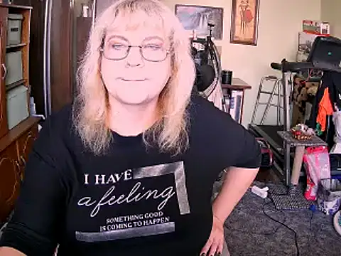 LOLA8888 online show from September 19, 2025, 10:30 am