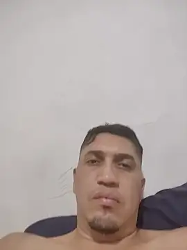 Karlos37deveru online show from June 5, 2026, 3:44 am