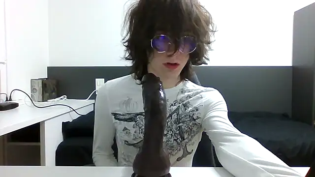 kgzmeoww online show from November 24, 2025, 2:44 am