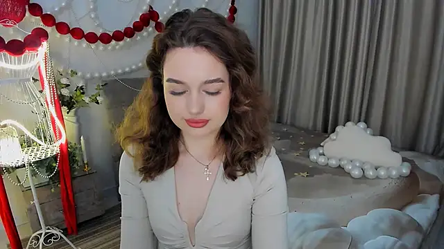 Snapshot of MiracleCurly chatting on February 7, 2026, 10:12 am MiracleCurly online show from February 7, 2026, 10:12 am