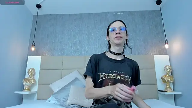 Hecatee 77 online show from March 23, 2026, 7:14 pm