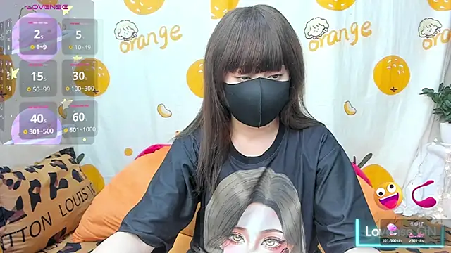alonelove   online show from April 24, 2026, 2:35 am