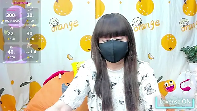 alonelove   online show from May 3, 2026, 2:27 am
