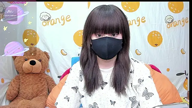 alonelove   online show from October 11, 2025, 2:34 am