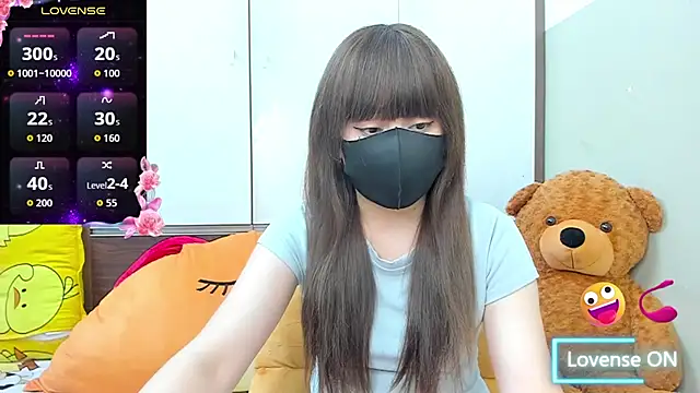 alonelove   online show from June 22, 2026, 2:28 am
