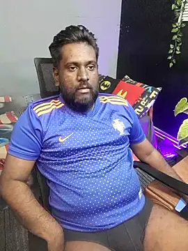 Rayansmith  online show from October 4, 2025, 2:02 am