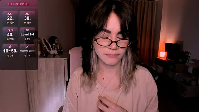  selectrra online show from February 26, 2025, 2:27 pm