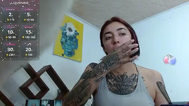 ZoeBakers  online show from October 8, 2025, 1:51 am