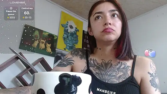 ZoeBakers  online show from March 12, 2026, 5:50 pm