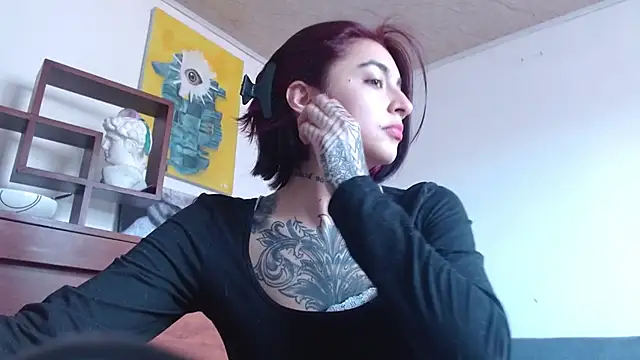 ZoeBakers  online show from September 12, 2025, 3:45 pm