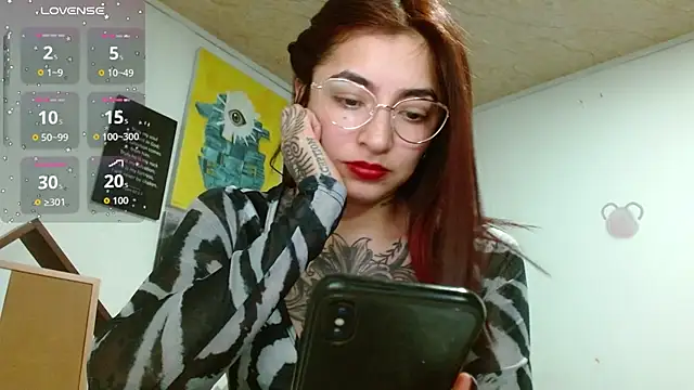ZoeBakers  online show from August 4, 2026, 12:37 am