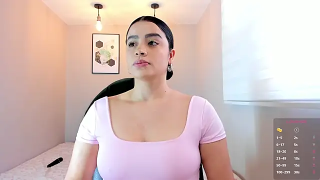 Snapshot of Paula_Desousa chatting on June 24, 2026, 7:33 pm Paula Desousa online show from June 24, 2026, 7:33 pm