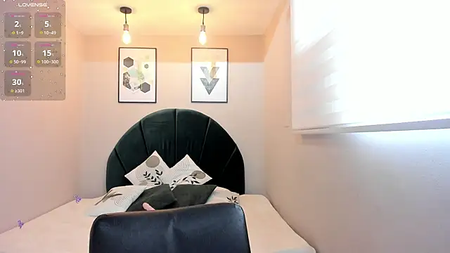 Snapshot of Paula_Desousa chatting on August 6, 2026, 7:42 pm Paula Desousa online show from August 6, 2026, 7:42 pm