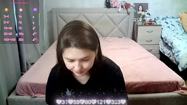 juliettkalen online show from May 11, 2026, 4:36 am