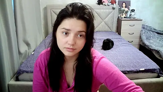 juliettkalen online show from July 3, 2026, 3:57 am