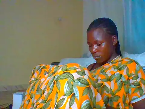 prettychic5 online show from April 23, 2026, 3:13 pm