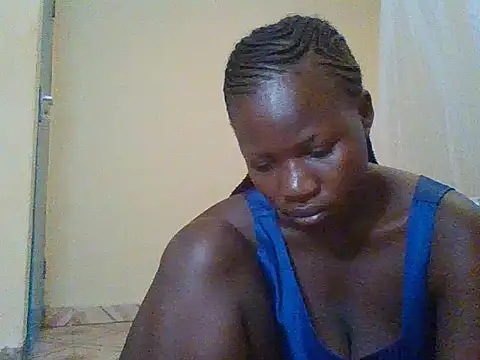 Snapshot of prettychic5 chatting on February 20, 2026, 7:21 am prettychic5 online show from February 20, 2026, 7:21 am