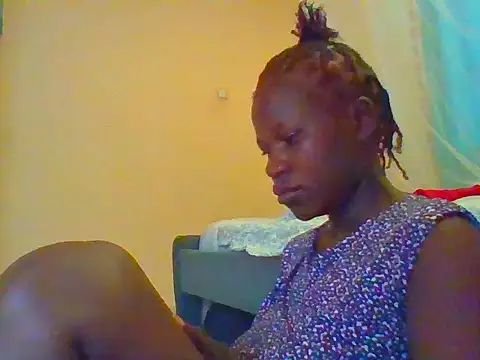 prettychic5 online show from May 6, 2026, 7:01 am