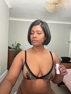 RoseMelanie online show from February 21, 2026, 8:27 am