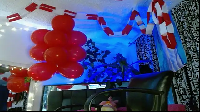 DULCE ZOE online show from February 28, 2025, 6:54 am