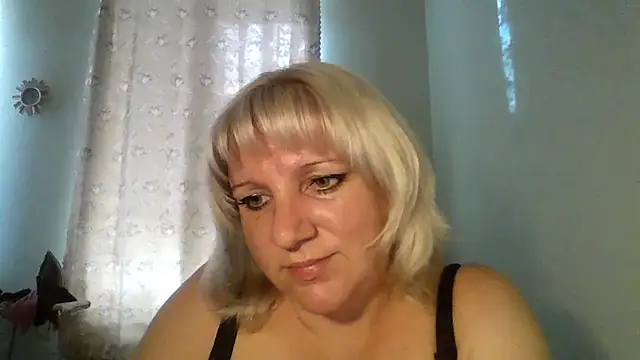 MeilomaWesa online show from October 2, 2025, 1:03 pm