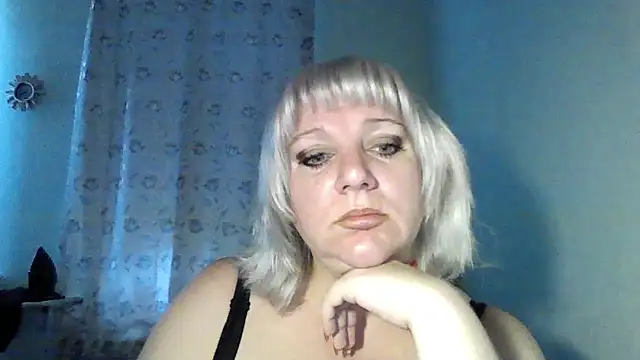 MeilomaWesa online show from September 29, 2025, 7:04 am