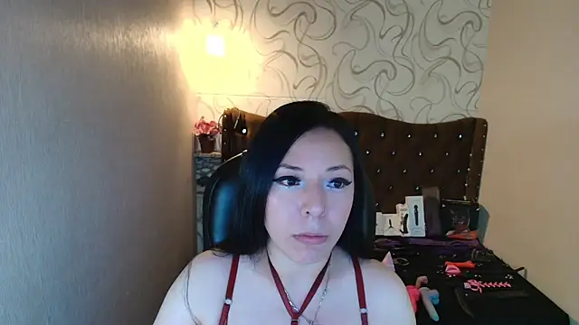 HannaCarrter online show from May 8, 2026, 12:09 pm