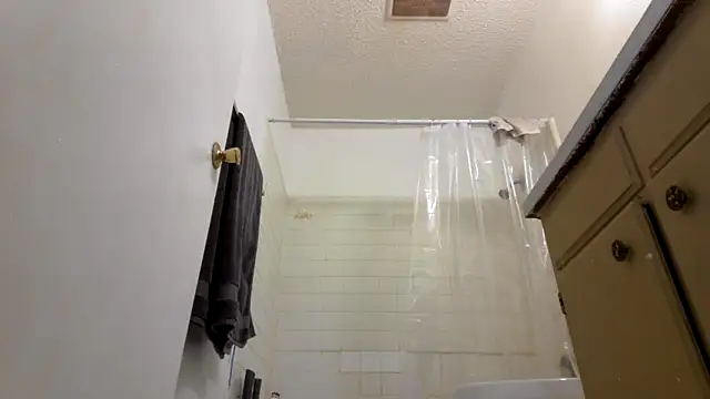 Peachestabby147 online show from September 20, 2025, 10:37 pm