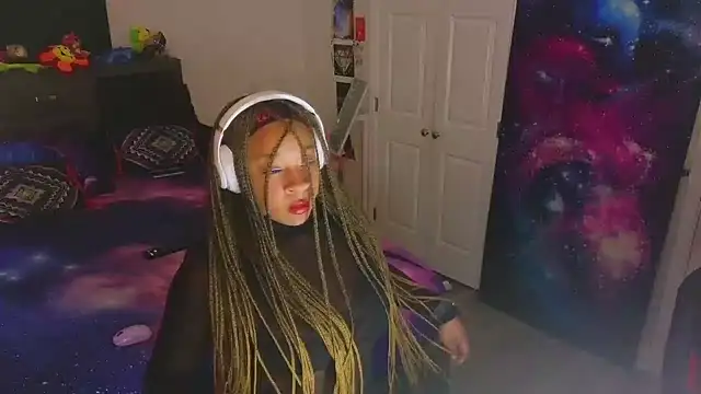 temptressbeauty24 online show from March 15, 2026, 3:30 pm