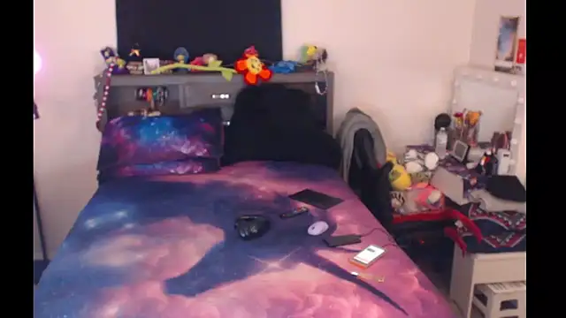 temptressbeauty24 online show from March 6, 2026, 5:46 am