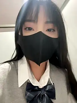 Asia-Lynn online show from November 10, 2025, 10:31 am