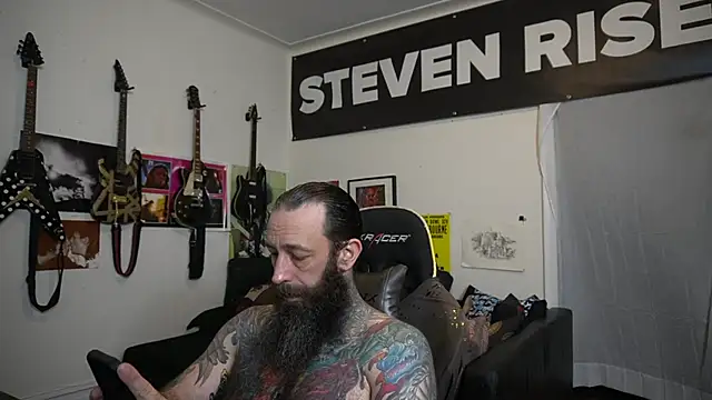 Snapshot of StevenRiseNYC chatting on June 27, 2026, 6:47 pm StevenRiseNYC online show from June 27, 2026, 6:47 pm