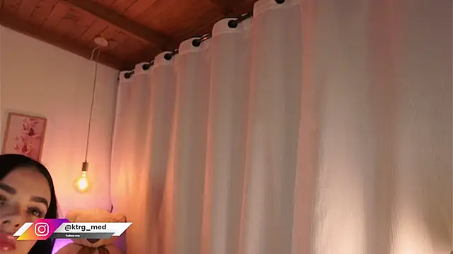 amelie gonzalez online show from September 27, 2025, 8:48 pm