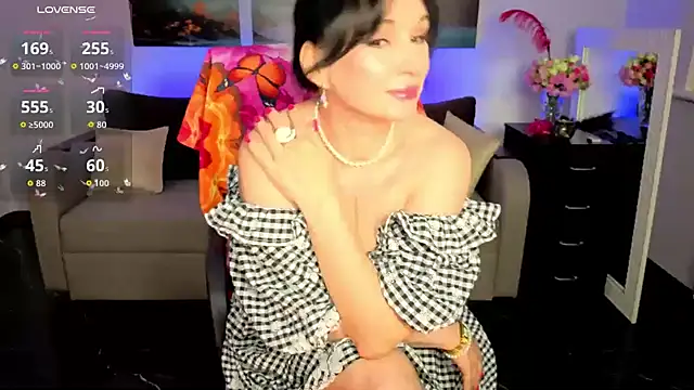 Sofia Ford online show from June 18, 2026, 10:42 am