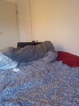 fraenkfine87 online show from January 14, 2025, 1:49 pm