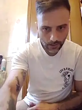 coppiasenzacensura online show from June 5, 2026, 4:06 am