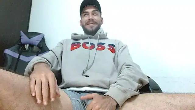 Snapshot of Money_For_masterCody chatting on March 21, 2025, 4:06 am Money For masterCody online show from March 21, 2025, 4:06 am