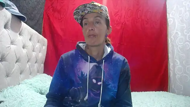 anyu1306 online show from October 15, 2025, 7:44 pm