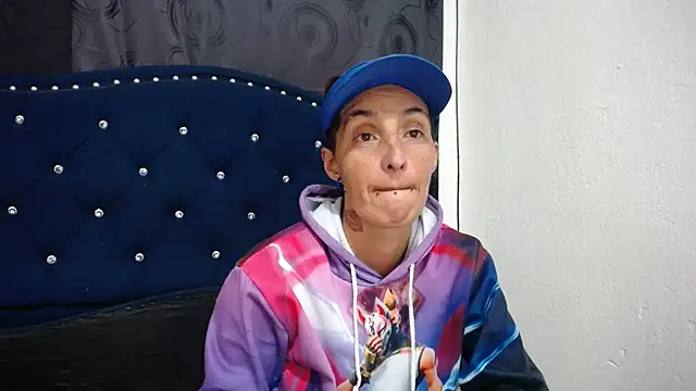 anyu1306 online show from February 27, 2025, 10:31 pm