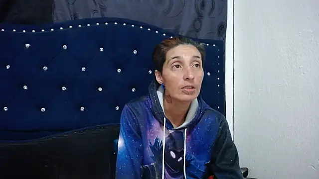 anyu1306 online show from March 14, 2025, 1:16 am