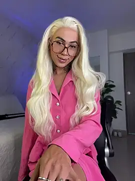 Miss sagitario online show from May 12, 2026, 12:11 pm