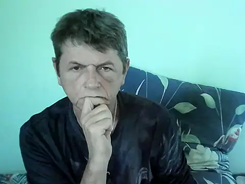 Snapshot of czarek888 chatting on May 2, 2026, 4:23 pm czarek888 online show from May 2, 2026, 4:23 pm