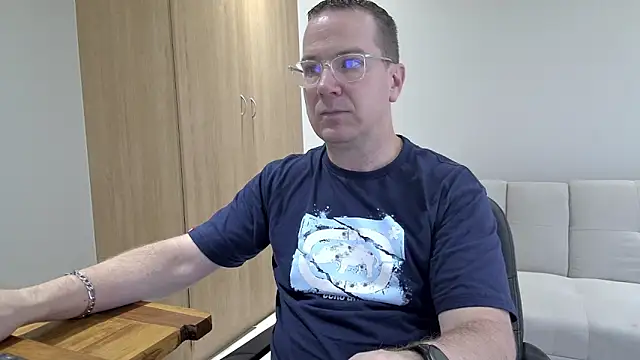 BrettJ81 online show from December 16, 2025, 12:31 pm