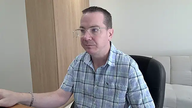 BrettJ81 online show from September 20, 2025, 10:53 am