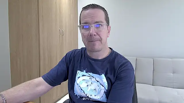 BrettJ81 online show from April 20, 2026, 2:51 pm