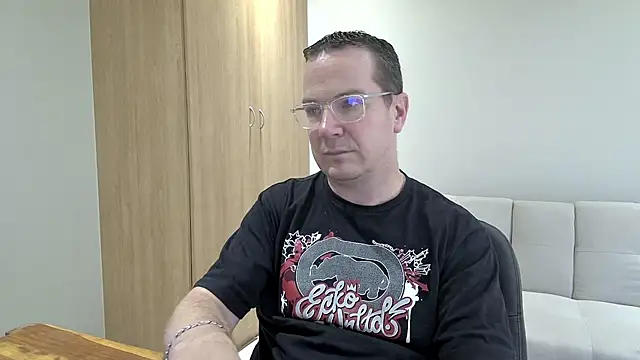 BrettJ81 online show from January 16, 2026, 1:15 pm