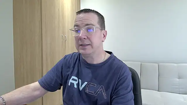 BrettJ81 online show from September 15, 2025, 2:28 pm