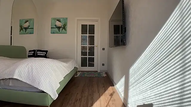 Aliceimhorny online show from March 23, 2025, 7:09 am