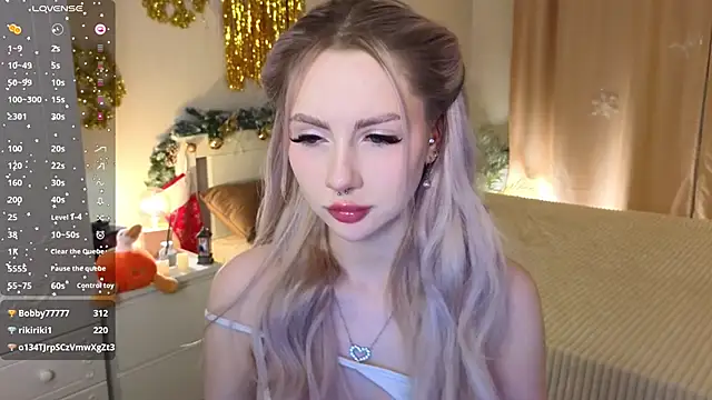 Snapshot of Lexitey chatting on December 19, 2024, 10:13 am Lexitey online show from December 19, 2024, 10:13 am